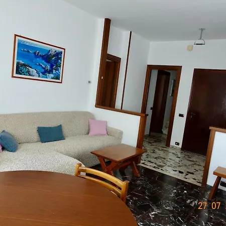 Residential Area Near The Sea And The Mountains Апартаменты *