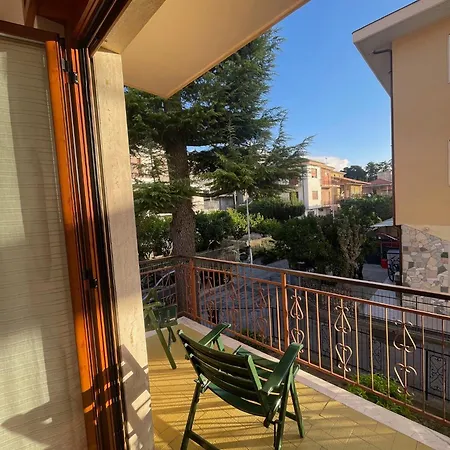Residential Area Near The Sea And The Mountains Appartamento Diano Marina