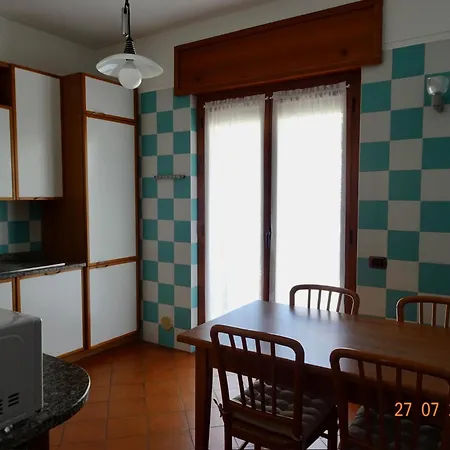 Lejlighed Residential Area Near The Sea And The Mountains Diano Marina