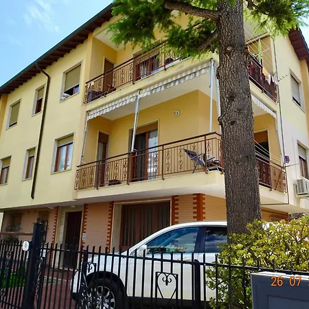 Residential Area Near The Sea And The Mountains Appartamento *